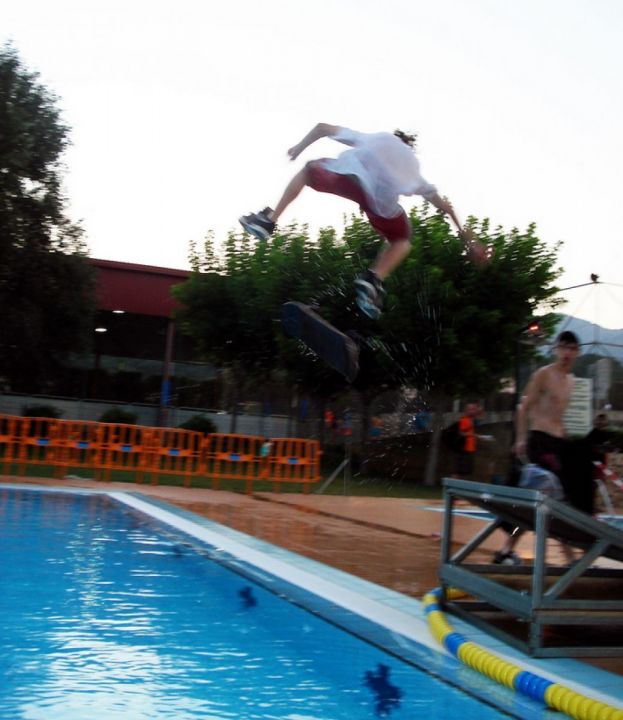 Bs flip piscina skatepollofto arrovf