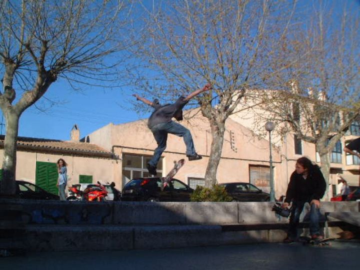 Lolo planchando switch heel gradas