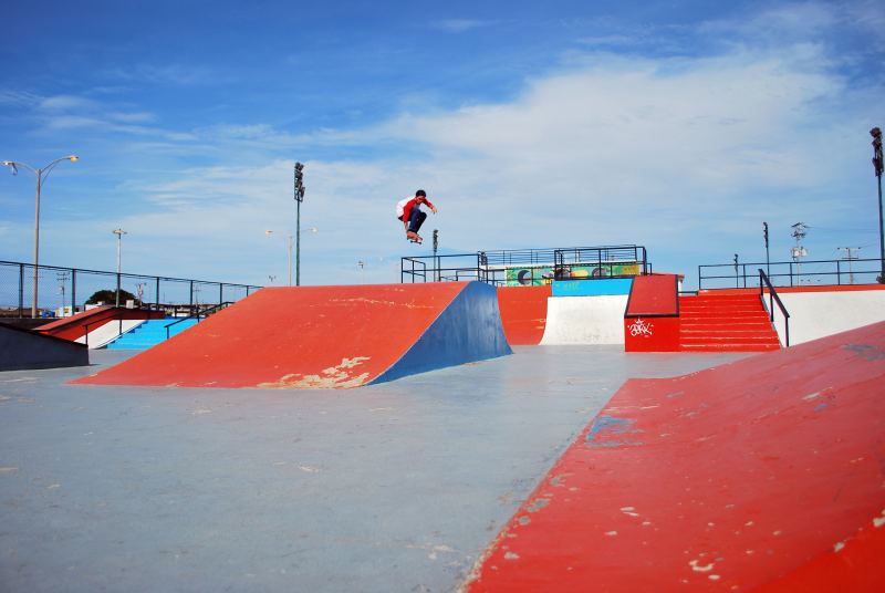 Melon Grab in the sky, Bacoa Skatepark, David Diaz Reyes