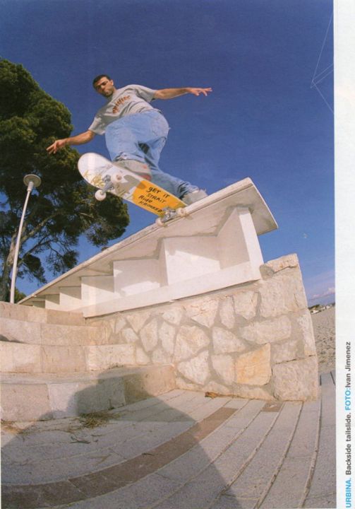 Backside tail slide en Magalluf. Miguel Urbina.
