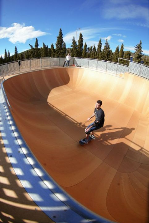 Lien to tail bowl son Caliu. Miguel Urbina.