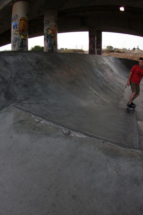 Isra fernandez fs bigspin fakie