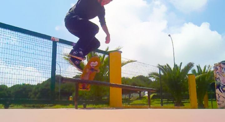 Lukas bs flip boardslide skatepark foz