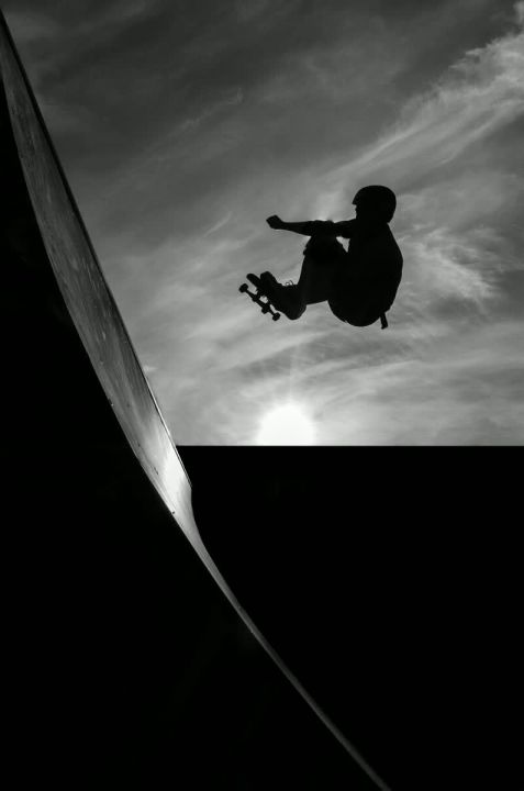 Frontside sad de Marc Calero en el skatepark de Reus