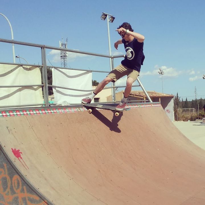 Callum - Fs Tailslide