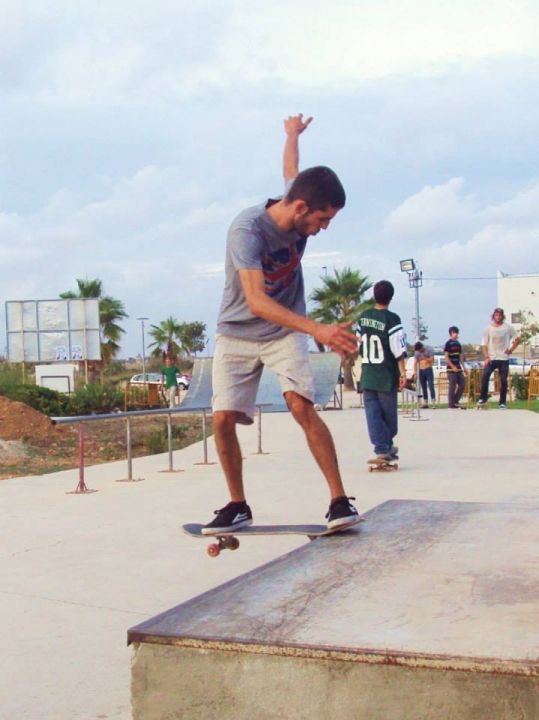 Diego Heredia fs noses cajón skatepark Felanitx