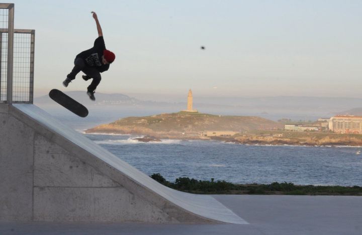 Rodrigo "mendi" nollie flip, skateplaza Los Rosales, La Coruña