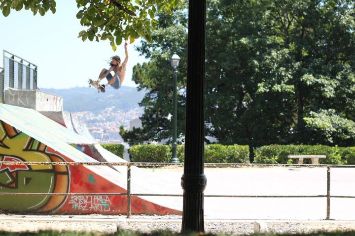 Sam Vila fs air skatepark O Castro, Vigo.